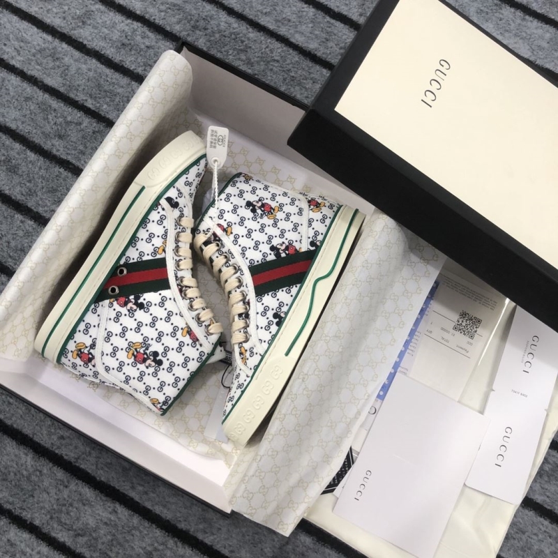 G*u*i casual shoes